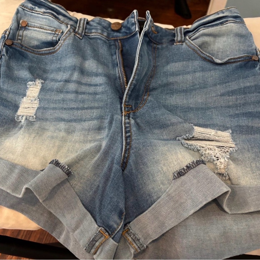 Kendall & Kylie Light Blue Denim Short